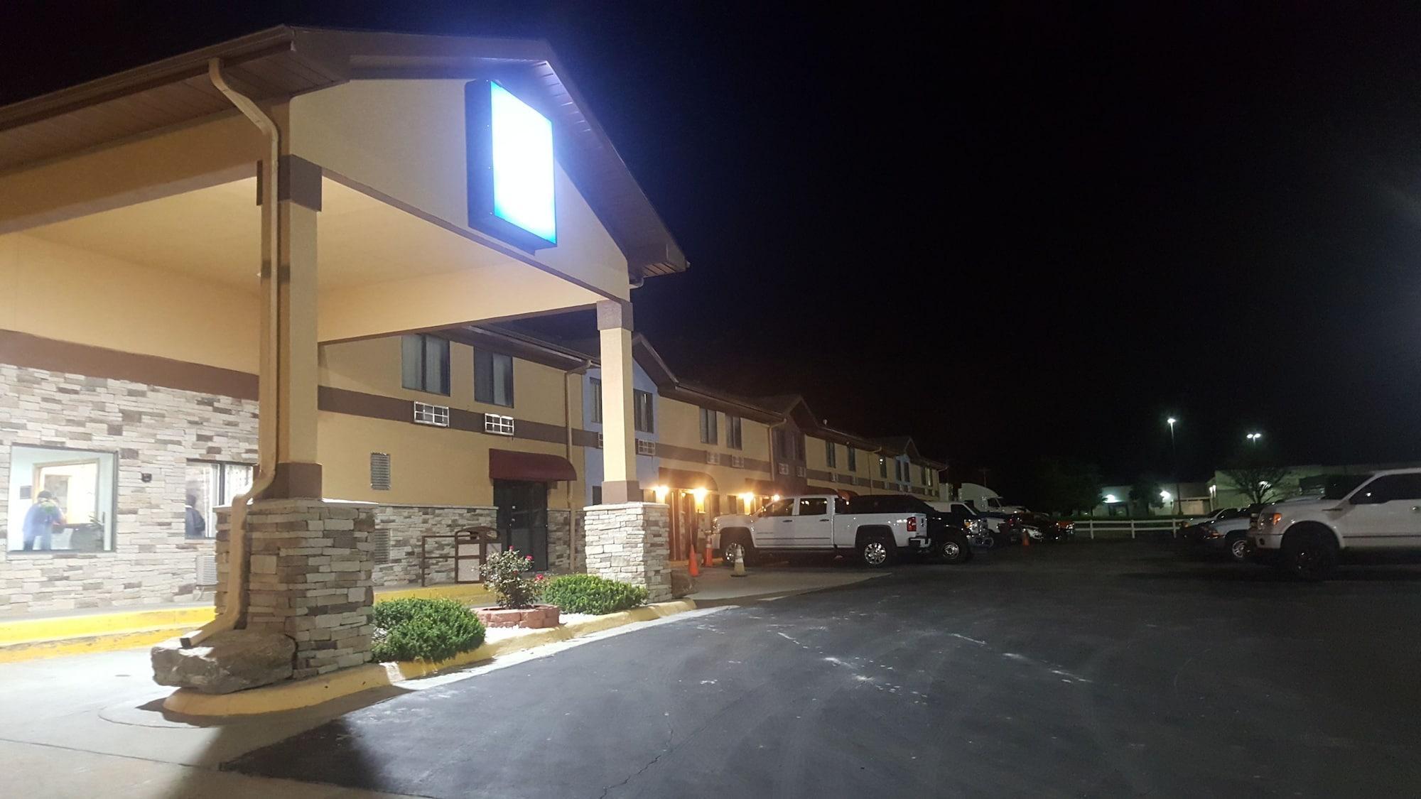 Americas Best Value Inn & Suites Harrisonville Εξωτερικό φωτογραφία
