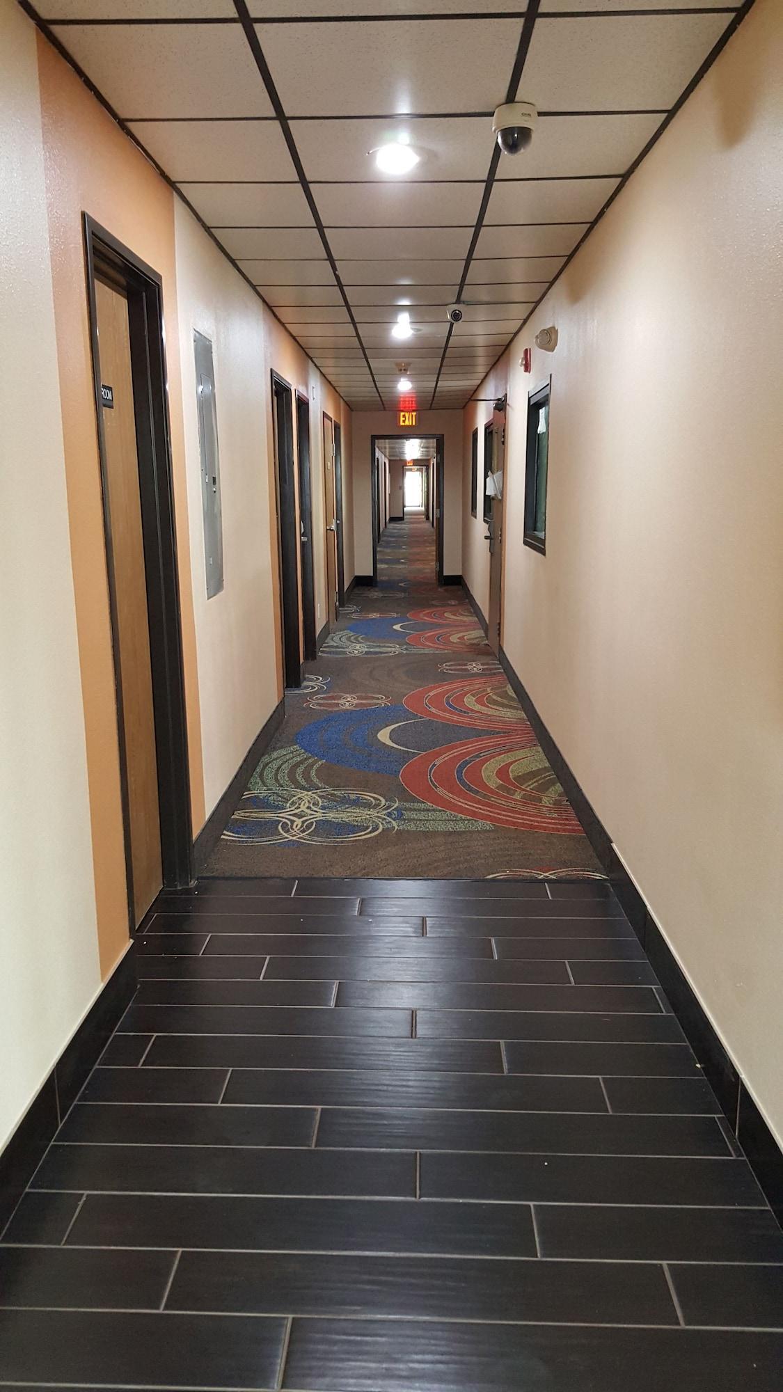 Americas Best Value Inn & Suites Harrisonville Εξωτερικό φωτογραφία